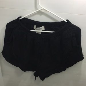 Loose fitting summer shorts black